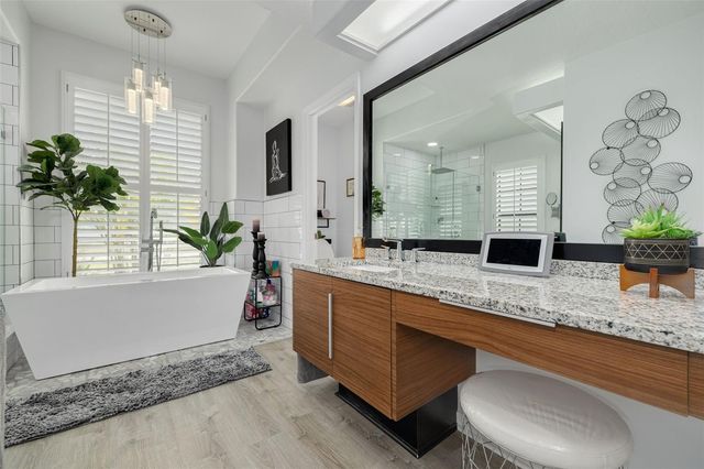 7437 CHELTNAM COURT, New Port Richey, FL 34655