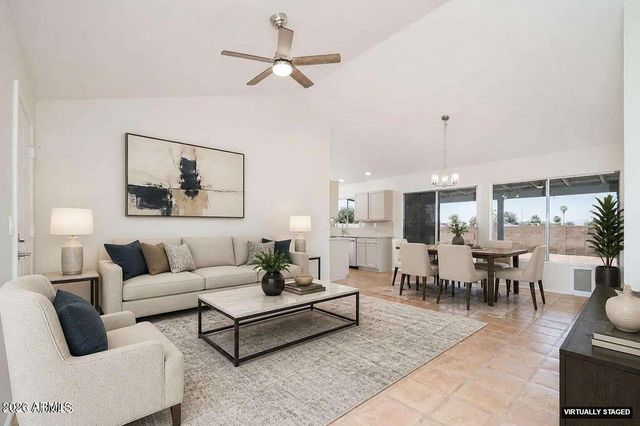 12110 N 70TH Avenue, Peoria, AZ 85345