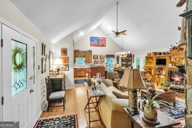 256 Siesta Street, Lavonia, GA 30553