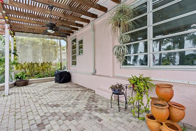 1728 SW 4th Court, Fort Lauderdale, FL 33312