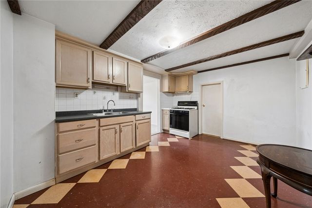 255 Poplar Street, Monroeville, PA 15146