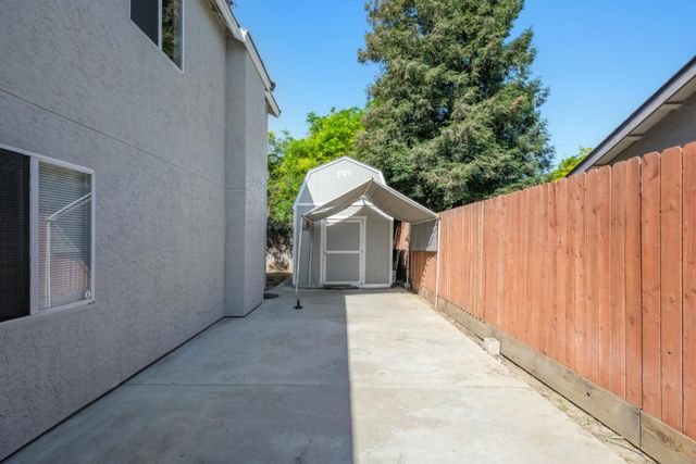 6583 N State Avenue, Fresno, CA 93722