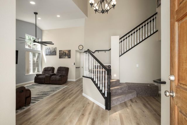 6583 N State Avenue, Fresno, CA 93722