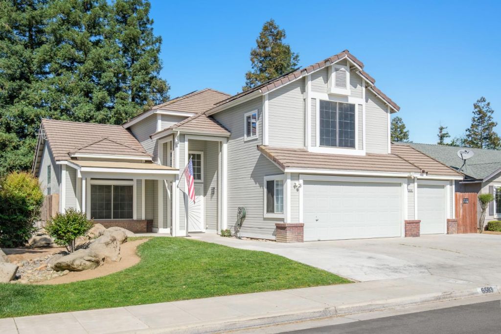 6583 N State Avenue, Fresno, CA 93722