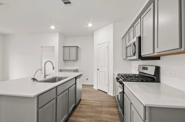 24643 Eastern Pine Trl, Magnolia, TX 77355