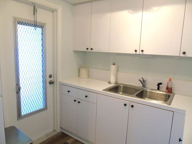 309 Circle Drive S 204, Boynton Beach, FL 33435