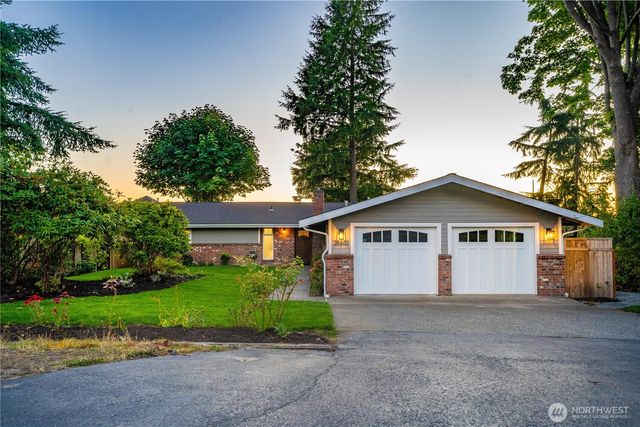 28601 13th Avenue S, Federal Way, WA 98003