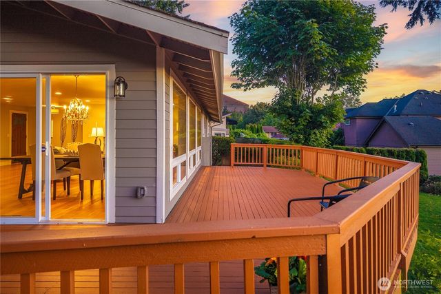 28601 13th Avenue S, Federal Way, WA 98003