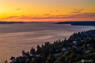 28601 13th Avenue S, Federal Way, WA 98003