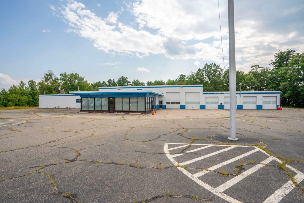 1357 Main Street, Sanford, ME 04073 — exterior