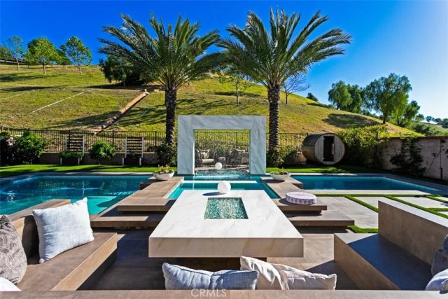 26600 Paseo Retirada, San Juan Capistrano, CA 92675