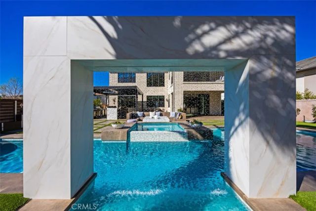 26600 Paseo Retirada, San Juan Capistrano, CA 92675