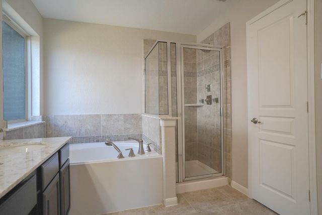 7818 Lake Commons Drive, Rosenberg, TX 77469