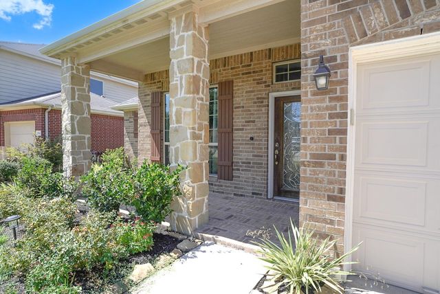 7818 Lake Commons Drive, Rosenberg, TX 77469