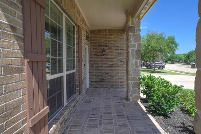 7818 Lake Commons Drive, Rosenberg, TX 77469