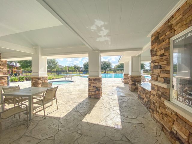 7818 Lake Commons Drive, Rosenberg, TX 77469