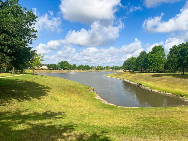 7818 Lake Commons Drive, Rosenberg, TX 77469