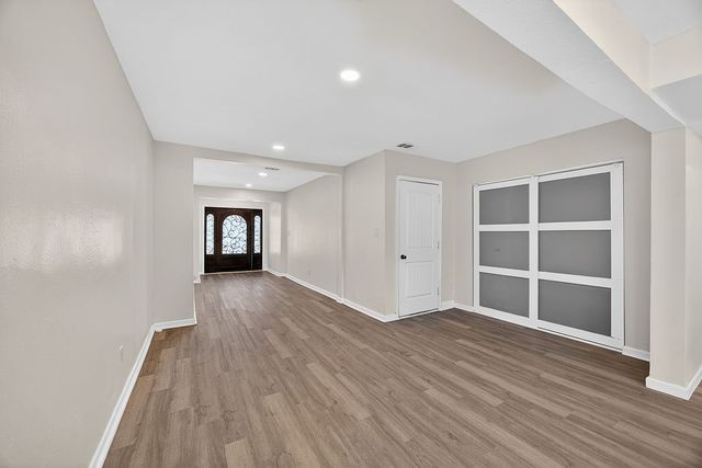 108 Dupont Circle, Fort Worth, TX 76134