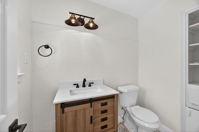 108 Dupont Circle, Fort Worth, TX 76134