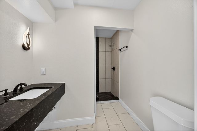 108 Dupont Circle, Fort Worth, TX 76134