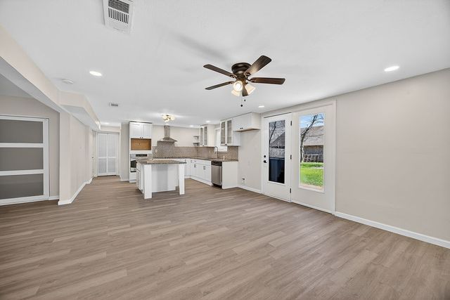 108 Dupont Circle, Fort Worth, TX 76134