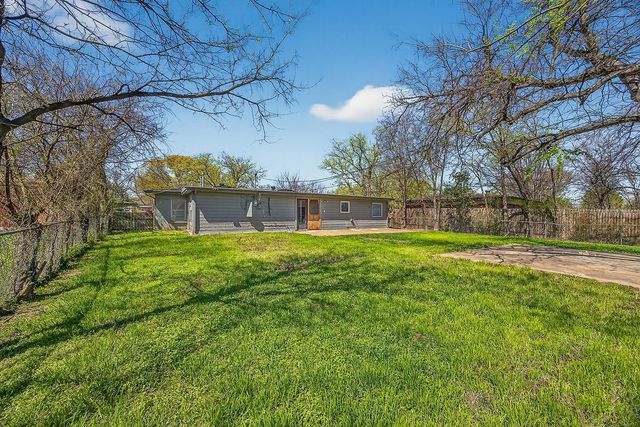 108 Dupont Circle, Fort Worth, TX 76134