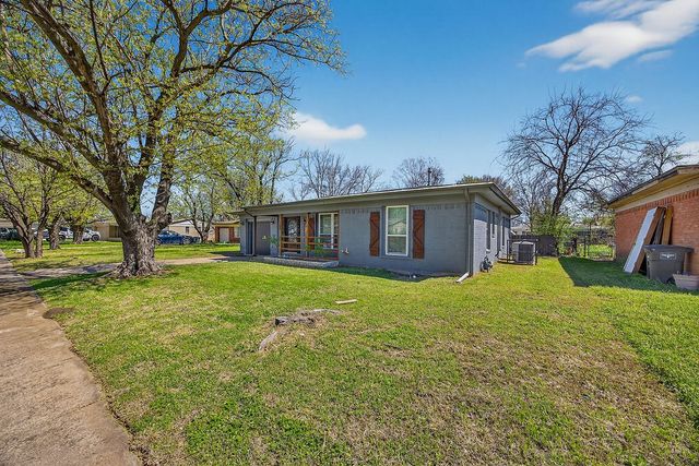 108 Dupont Circle, Fort Worth, TX 76134