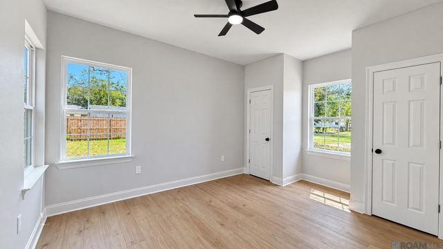 8854 Gov Pleasant Dr, Baton Rouge, LA 70811