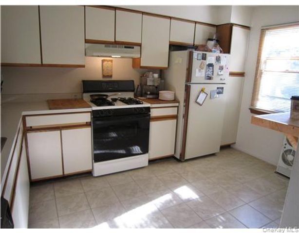 135 West Nyack Road 31, Nanuet, NY 10954