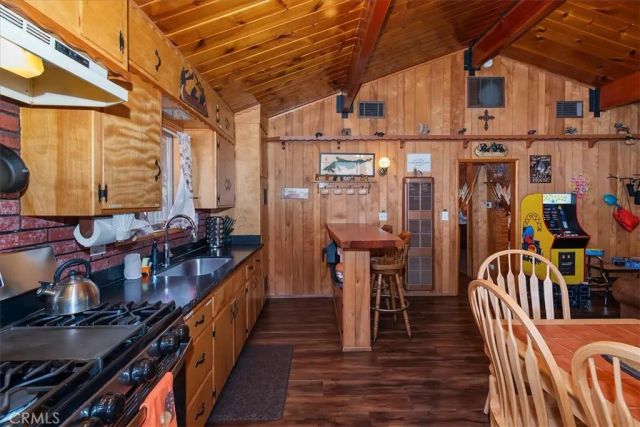 42697 Cougar, Big Bear Lake, CA 92315