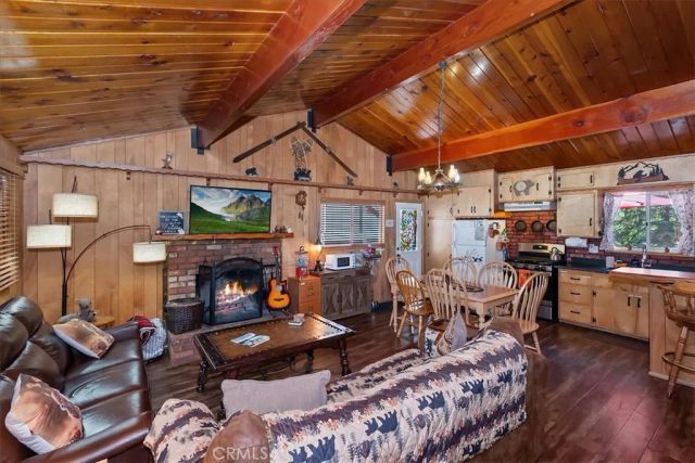 42697 Cougar, Big Bear Lake, CA 92315