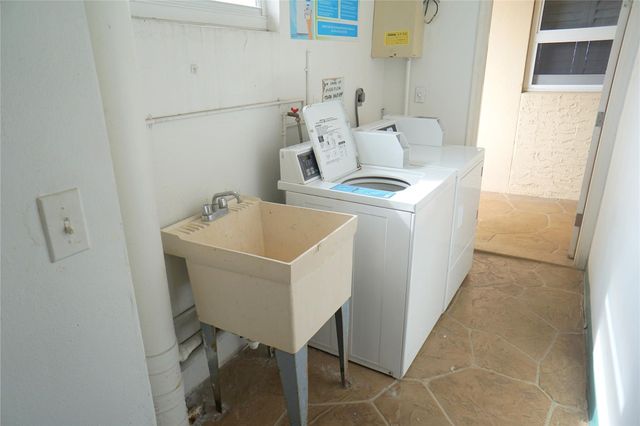 303 N Riverside Drive PH-4, Pompano Beach, FL 33062