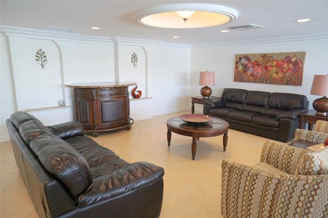 303 N Riverside Drive PH-4, Pompano Beach, FL 33062