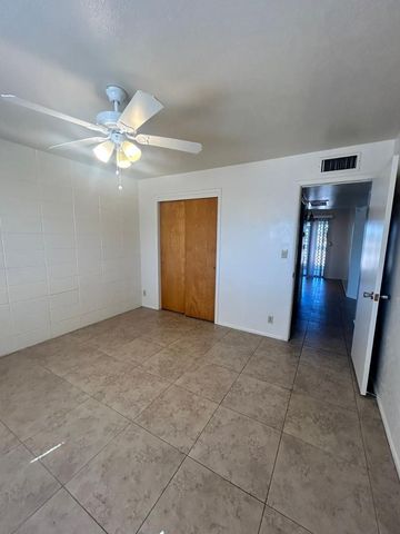 5233 E University Drive Apt B, Mesa, AZ 85205