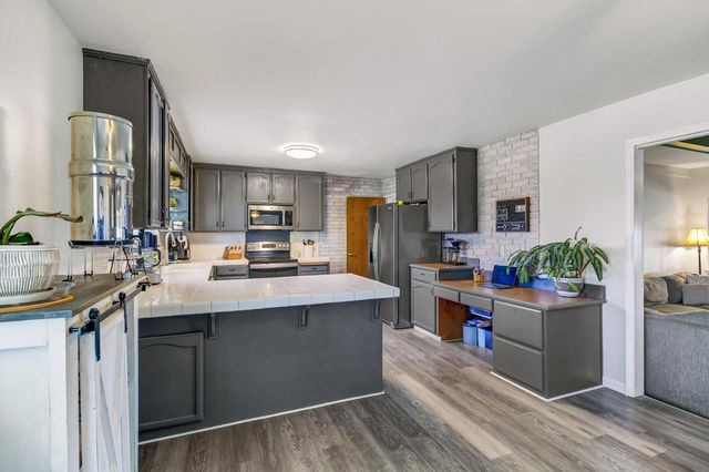 3326 Hartvickson Ln, Valley Springs, CA 95252