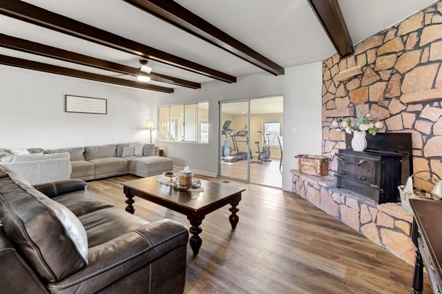 3326 Hartvickson Ln, Valley Springs, CA 95252