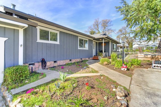 3326 Hartvickson Ln, Valley Springs, CA 95252