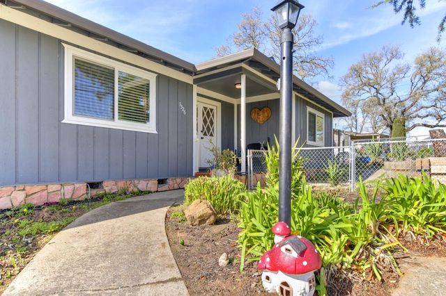 3326 Hartvickson Ln, Valley Springs, CA 95252