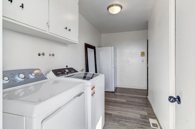 3326 Hartvickson Ln, Valley Springs, CA 95252