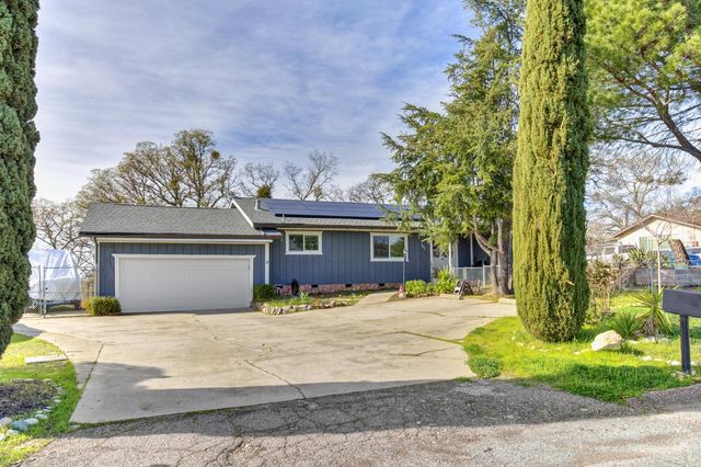3326 Hartvickson Ln, Valley Springs, CA 95252
