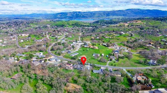 3326 Hartvickson Ln, Valley Springs, CA 95252