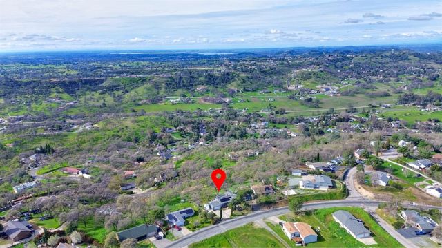 3326 Hartvickson Ln, Valley Springs, CA 95252