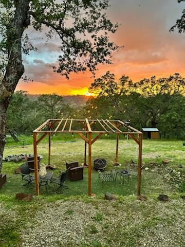 3326 Hartvickson Ln, Valley Springs, CA 95252