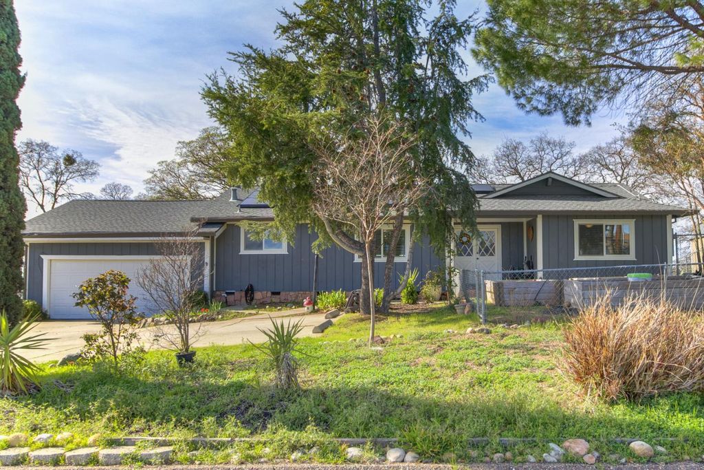 3326 Hartvickson Ln, Valley Springs, CA 95252