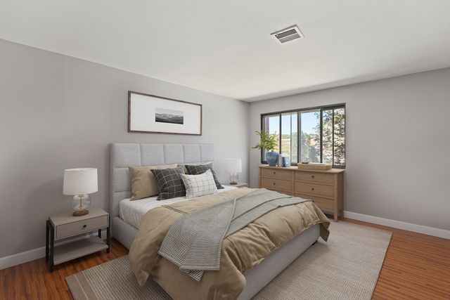 221 Oak St 18-24, Brockton, MA 02301
