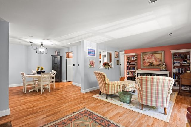 221 Oak St 18-24, Brockton, MA 02301