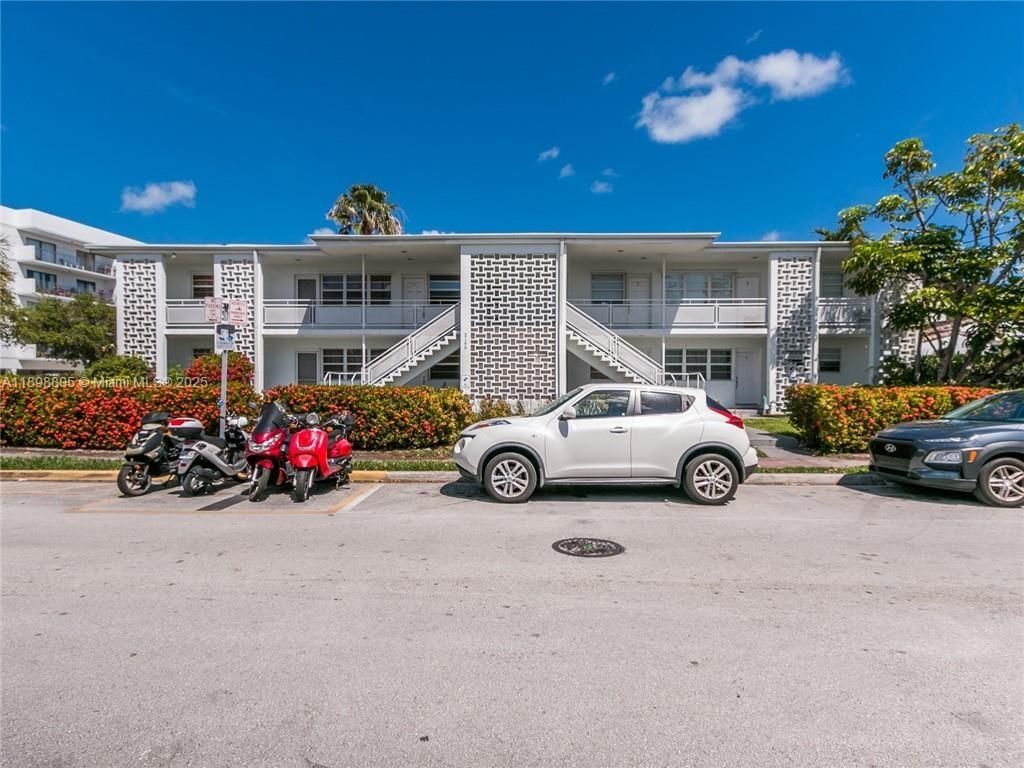 2195 Bay Dr 6, Miami Beach, FL 33141