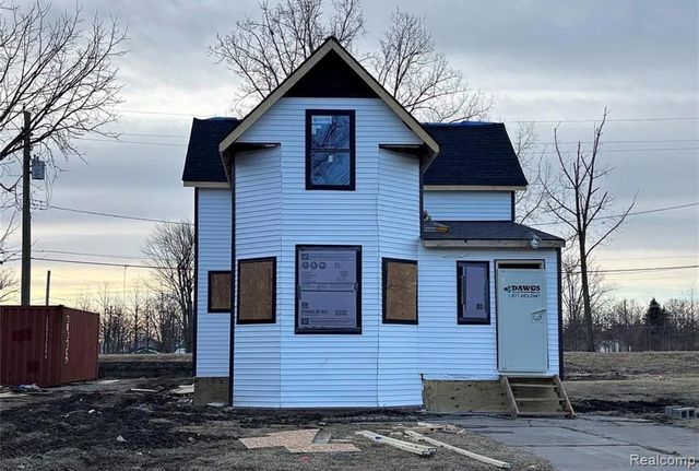 8864 Charlevoix Street, Detroit, MI 48214