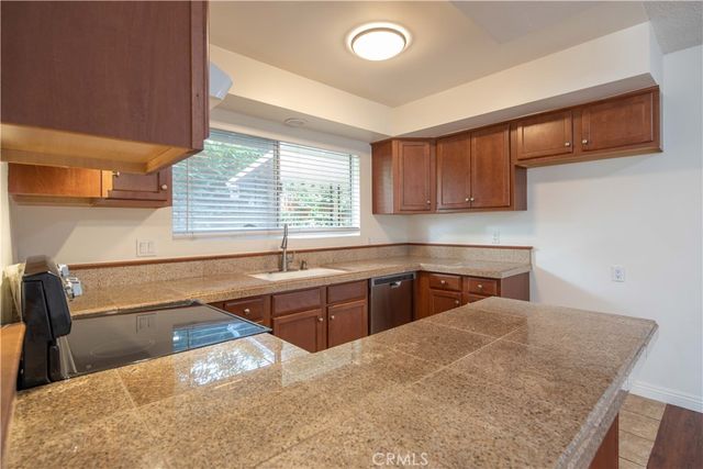 329 Orizaba Avenue 3, Long Beach, CA 90814