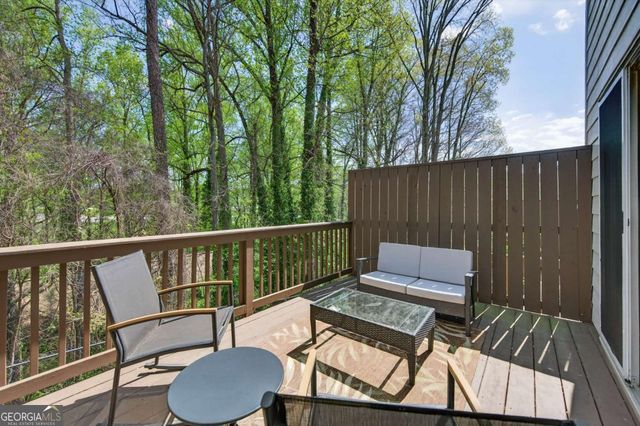 1609 Liberty Parkway NW, Atlanta, GA 30318